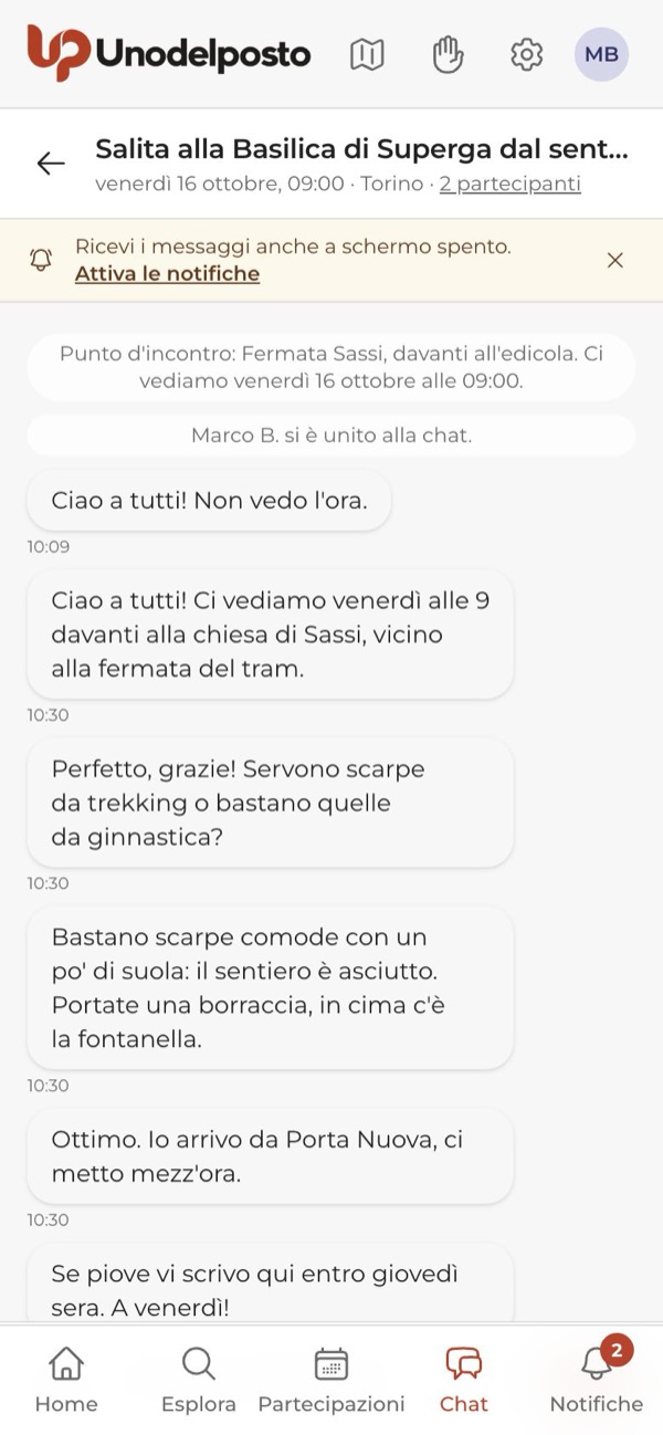 La stessa chat sul telefono. La freccia in alto riporta all'elenco delle chat.
